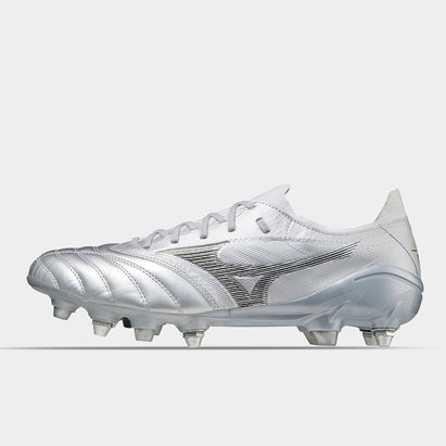 mizuno football boots