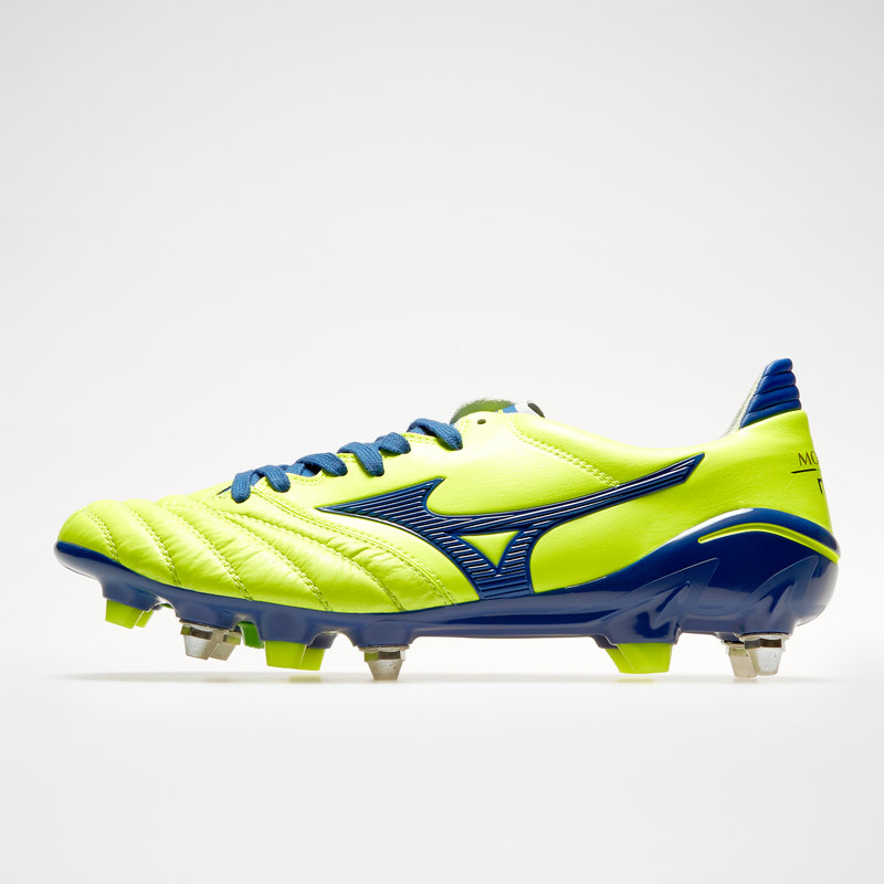 Mizuno yellow hotsell boots