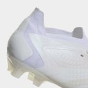 Predator Accuracy .1 Low Firm Ground Football Boots