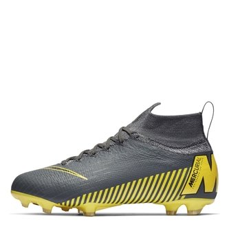 nike football boots junior